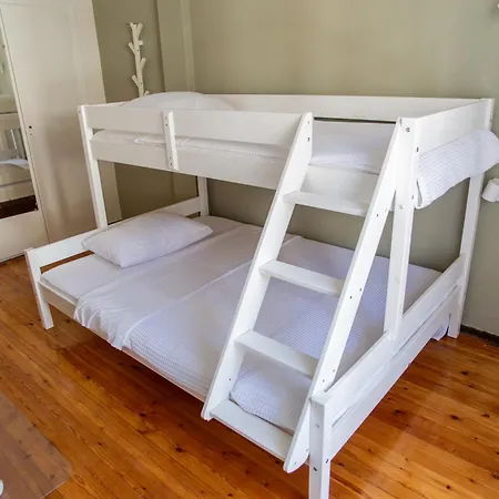 Central University flat - Πανεπιστήμιο - Έκθεση